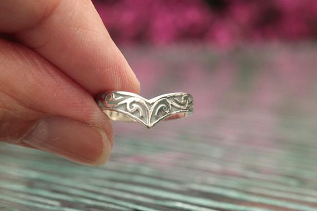 Vintage Fashion Personality Celtic V Shape Luminous Sterling Silver Ring PrestigePearls