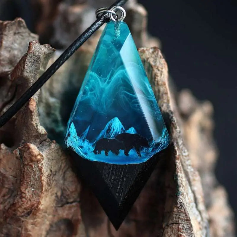 Aurora Resin Luminous Pendant Necklace